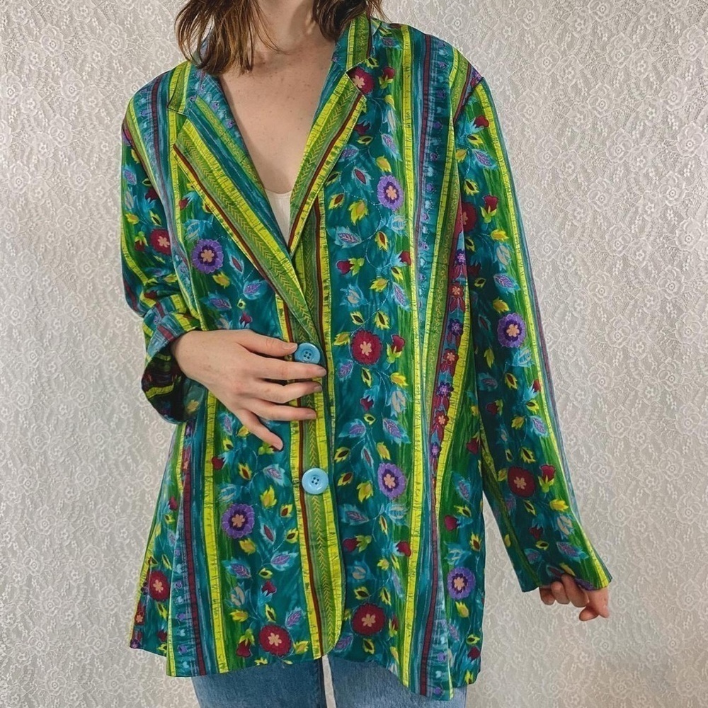 Vibrant Floral Stripe Green Button-Front Women's Top